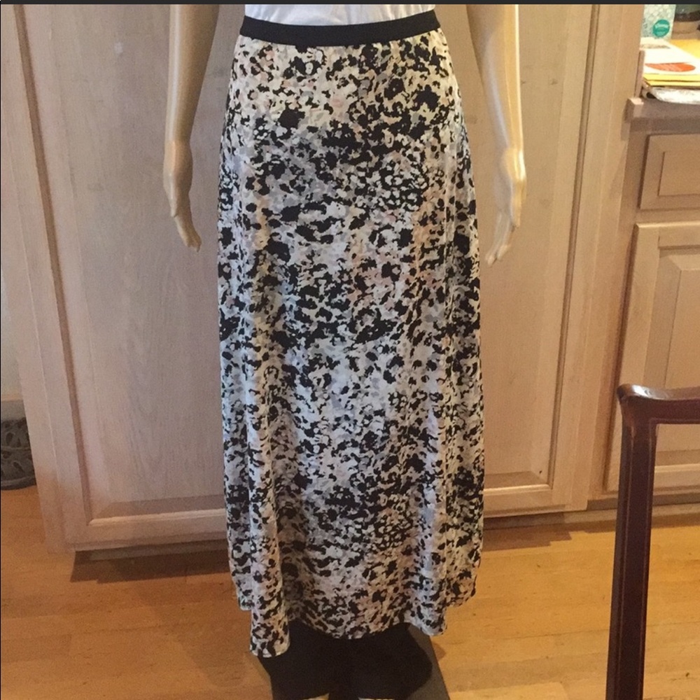 DKNY Silk Skirt size M
